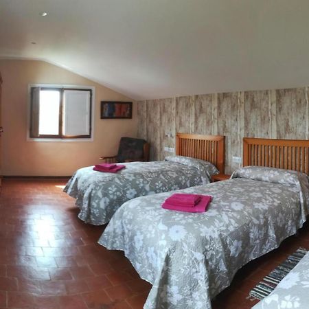 Santa Ana Villa Pedrola ภายนอก รูปภาพ